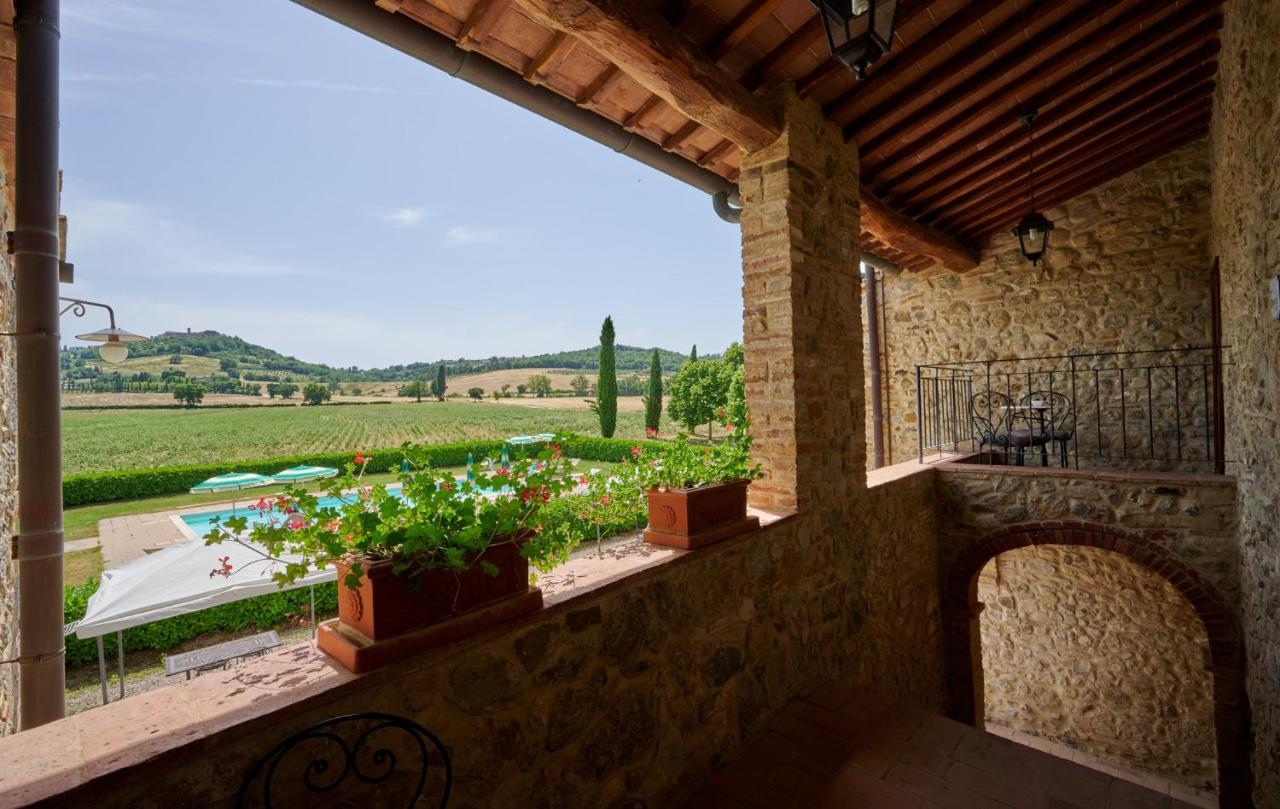 Agriturismo La Peschiera Casole dʼElsa Екстериор снимка