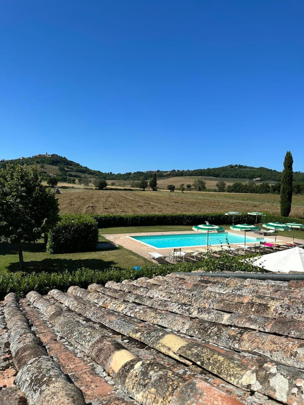 Agriturismo La Peschiera Casole dʼElsa Екстериор снимка