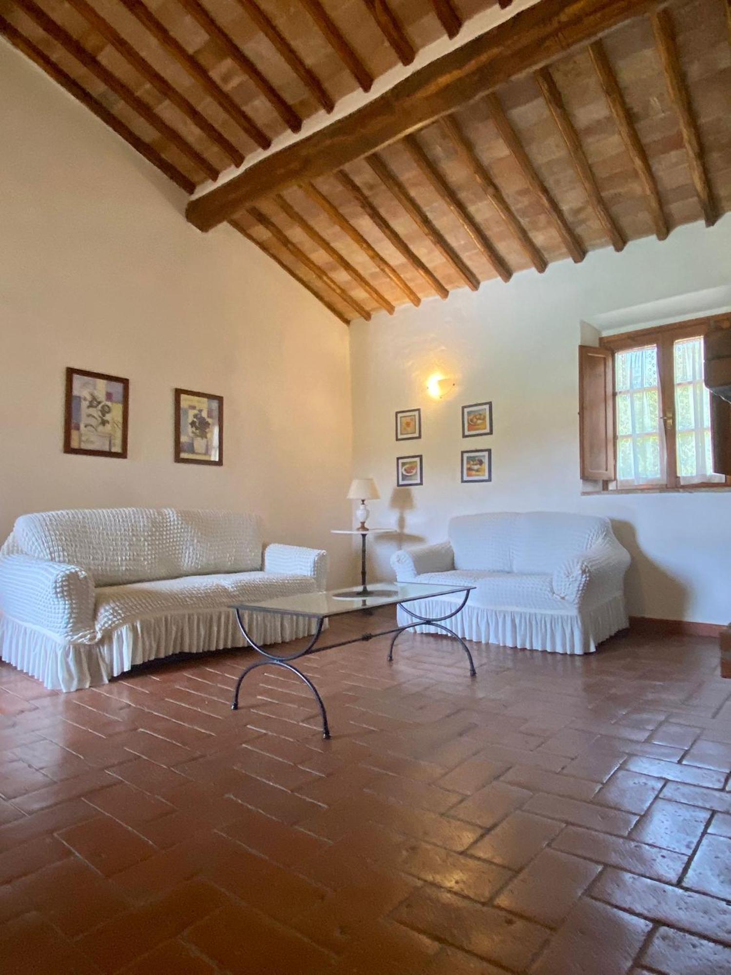 Agriturismo La Peschiera Casole dʼElsa Екстериор снимка