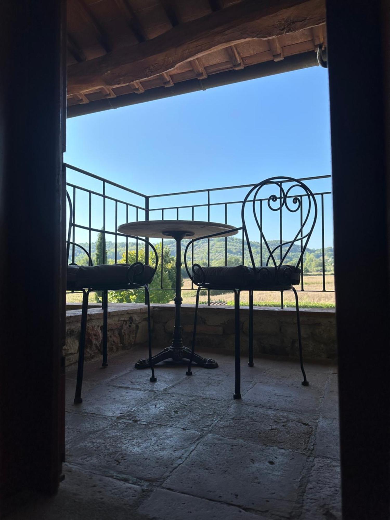 Agriturismo La Peschiera Casole dʼElsa Екстериор снимка