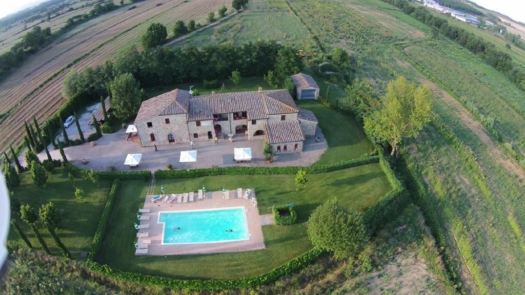 Agriturismo La Peschiera Casole dʼElsa Екстериор снимка
