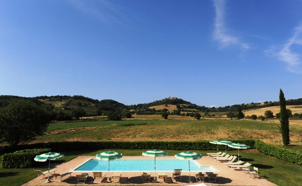Agriturismo La Peschiera Casole dʼElsa Екстериор снимка