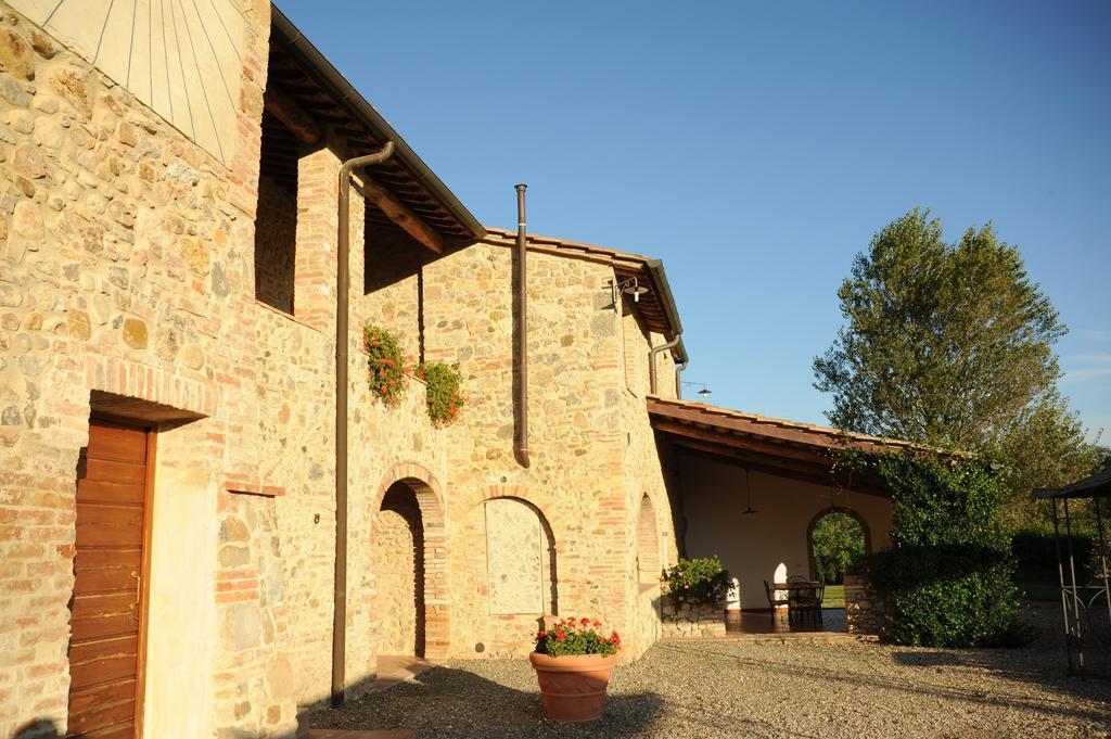 Agriturismo La Peschiera Casole dʼElsa Екстериор снимка