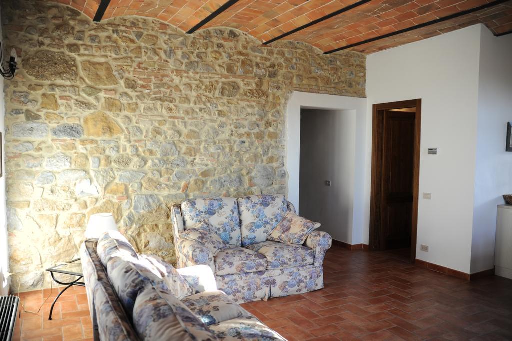 Agriturismo La Peschiera Casole dʼElsa Екстериор снимка