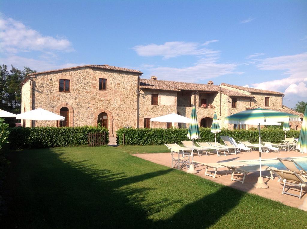 Agriturismo La Peschiera Casole dʼElsa Екстериор снимка